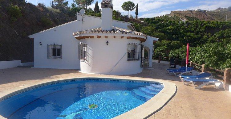 Vakantie Andalusië - luxe villa in zuid spanje met zwembad en bbq