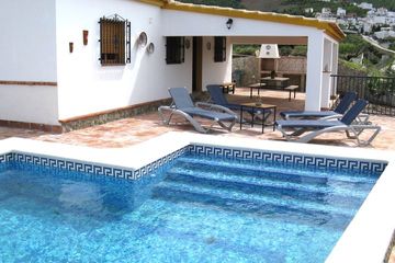 Casa Barranquero - vakantiehuisje bij dorp, met airco, zwembad in Andalusië