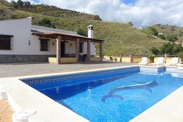 Casa Maria y Ana - villa Almachar privé zwembad bbq wifi Andalusie natuur dorp